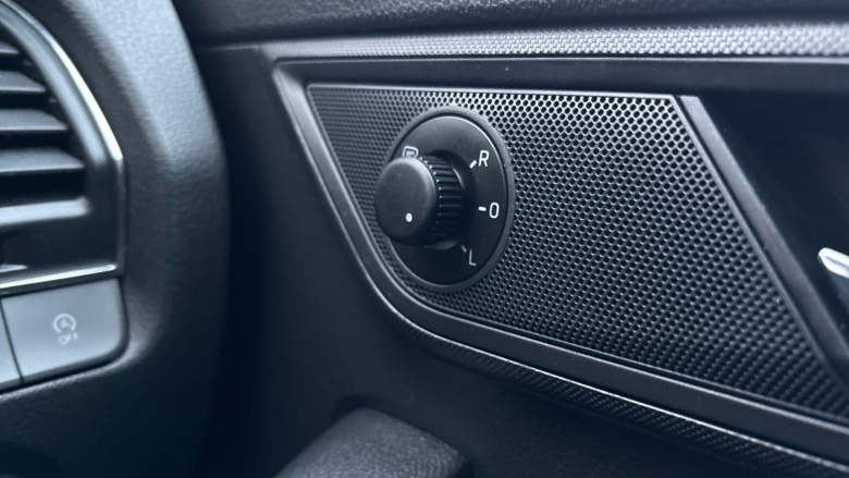 Skoda Fabia 1.0 MPI Colour Edition 5dr Petrol Hatchback